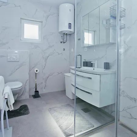 Divkovic * Hvar Town