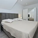 Divkovic Apartamento *